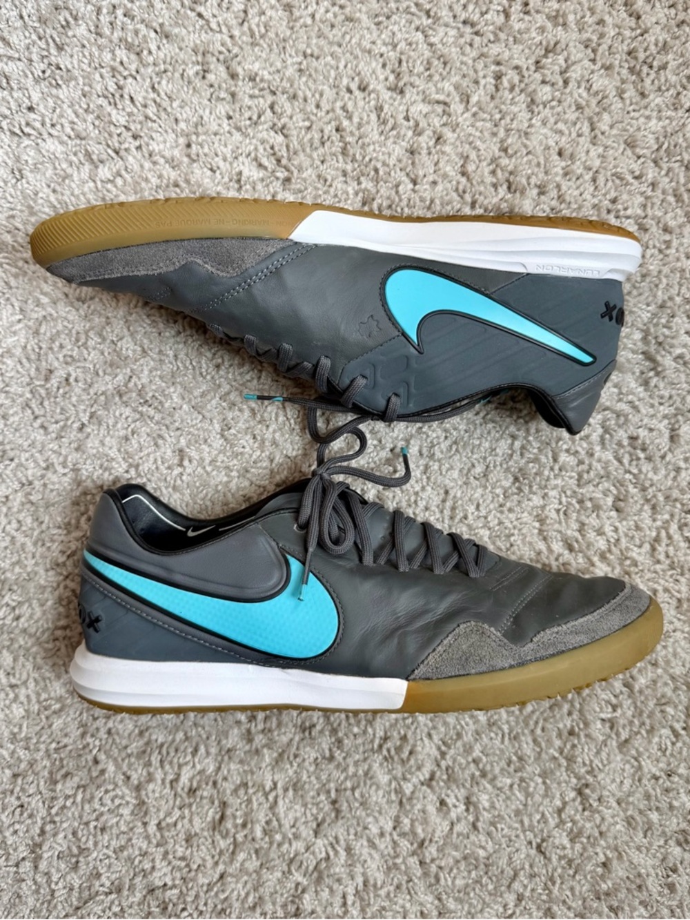 Nike TiempoX Proximo IC Indoor Soccer Shoe Size 10